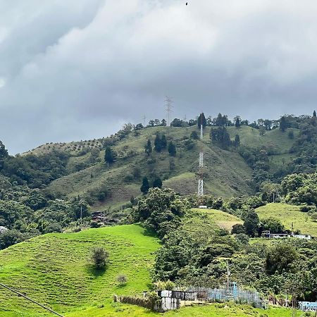 Apartamento Con Vista A Las Montanas Capacidad 6 Personas Sector Villamaría Dış mekan fotoğraf